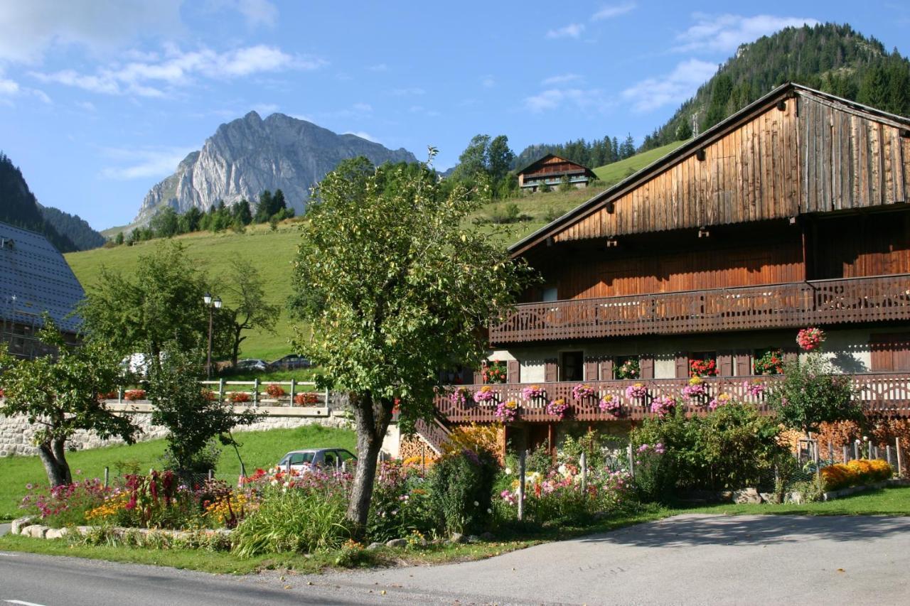 Terra-Beka Lodge La Chapelle-d'Abondance Exterior photo